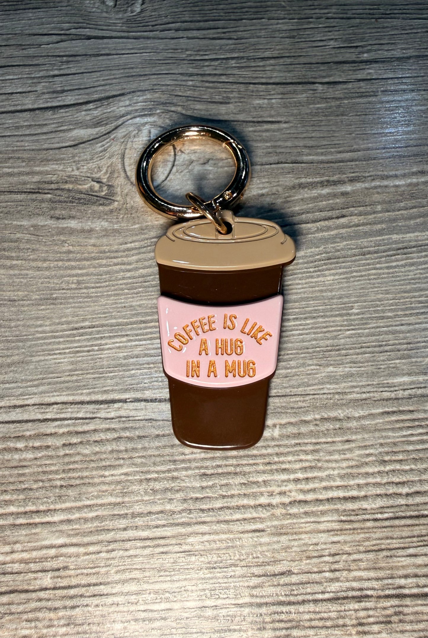 Schlüsselanhänger Coffee-to-go Becher – „Coffee is like a hug in a mug“