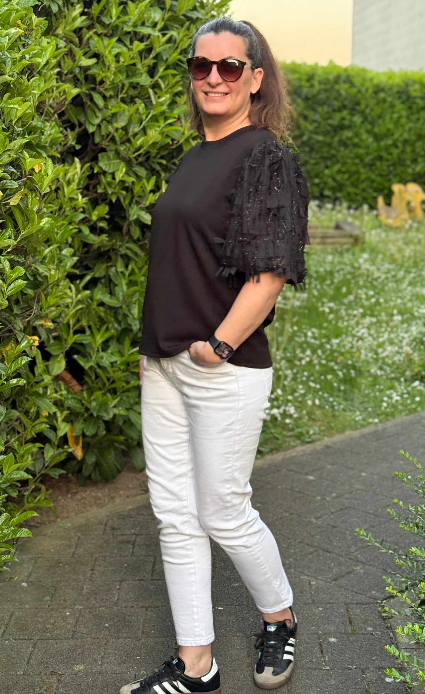 T-Shirt Oberteil schwarz mit Fransen