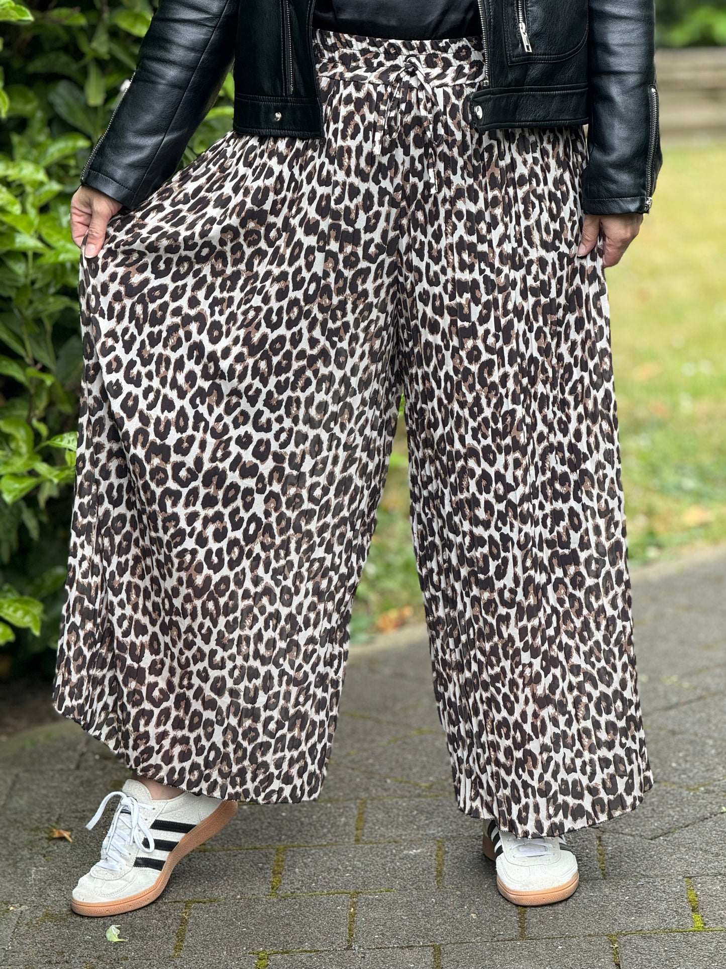Culotte Plissee Hose mit langem Unterfutter Leo