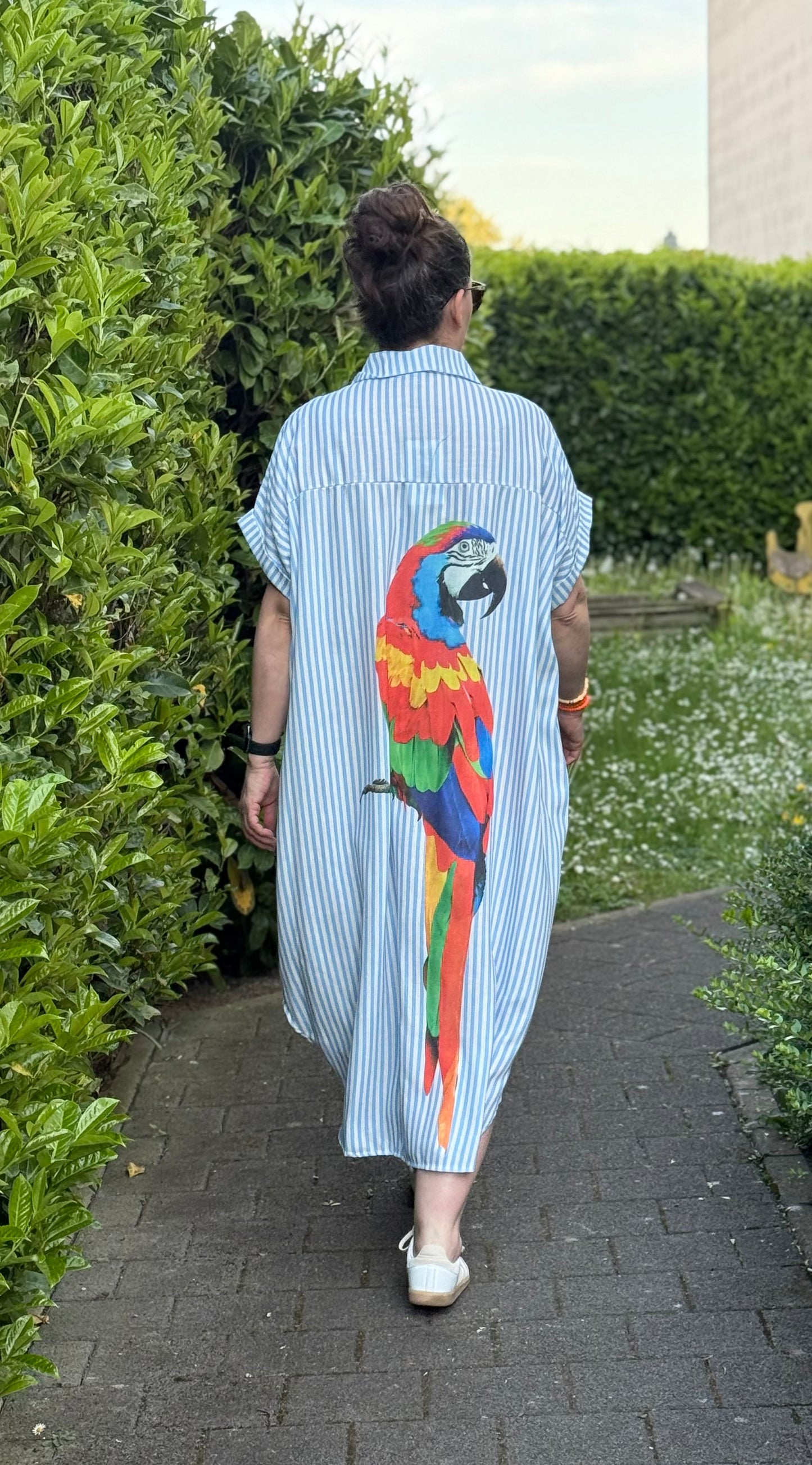 Hemdblusenkleid blau weiß gestreift Papagei