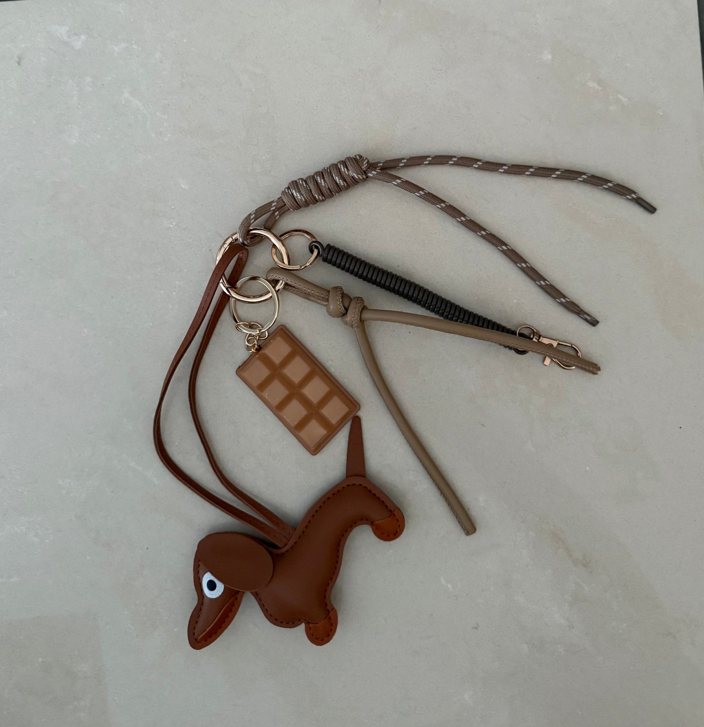 Schlüsselanhänger Dackel braun