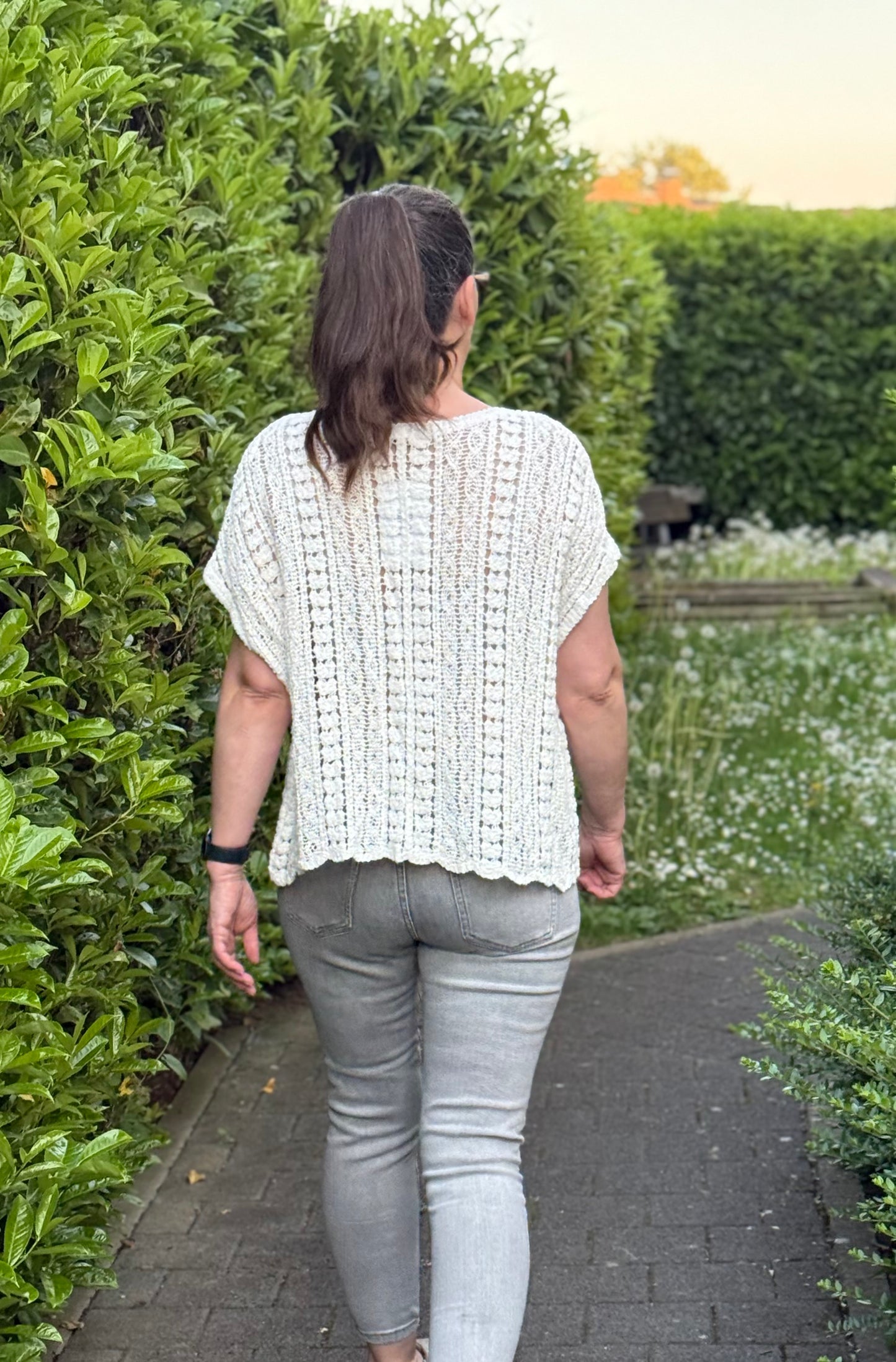Summer Crochet Oberteil mit kurzen Ärmeln weiß