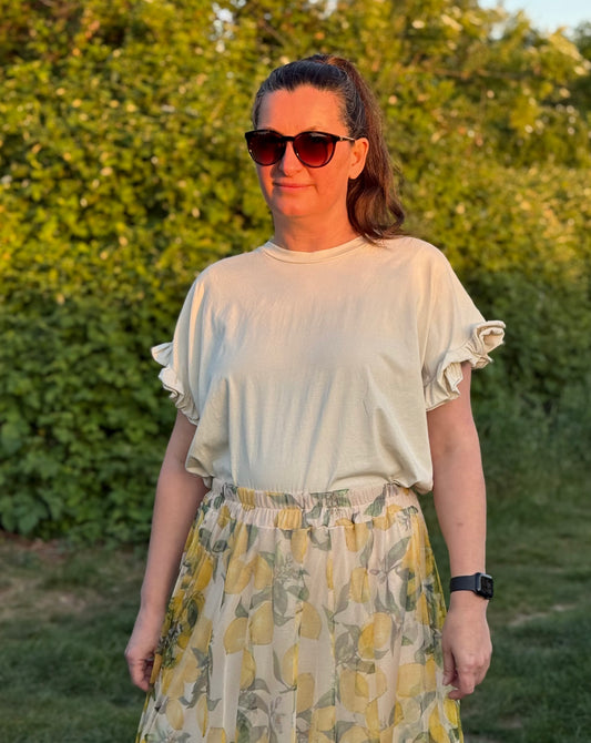 T-Shirt Oberteil  creme mit Rüschenärmel